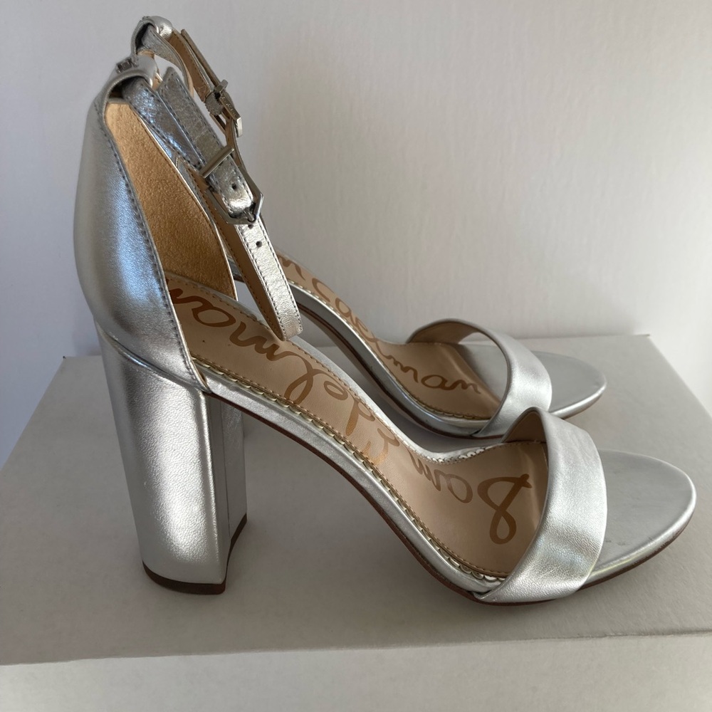 Sam Edelman Strap Heeled Sandal Women’s Size 10 US Metallic Silver